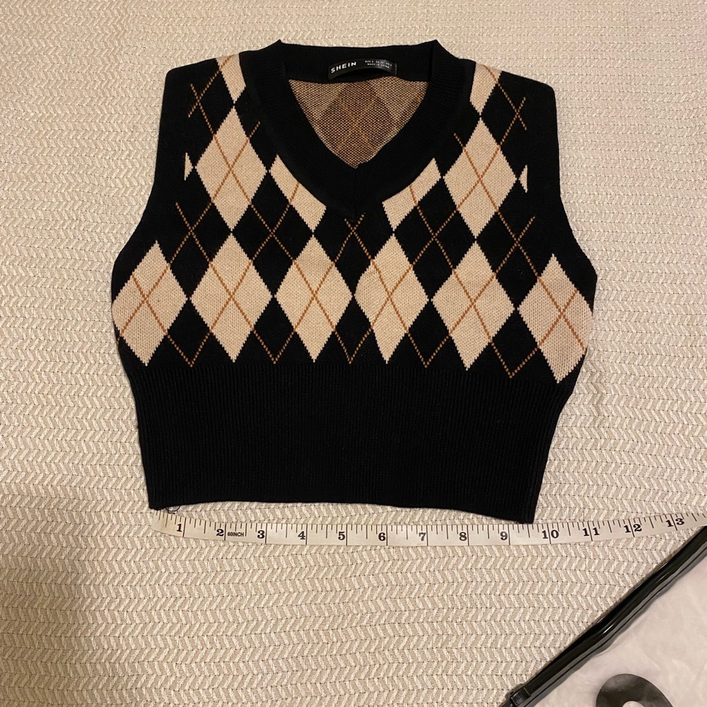 BN SHEIN woman’s size 4 Vest
